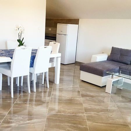 Apartments Jadranka 로비스테 외부 사진