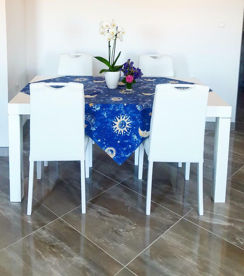 Apartments Jadranka 로비스테 외부 사진